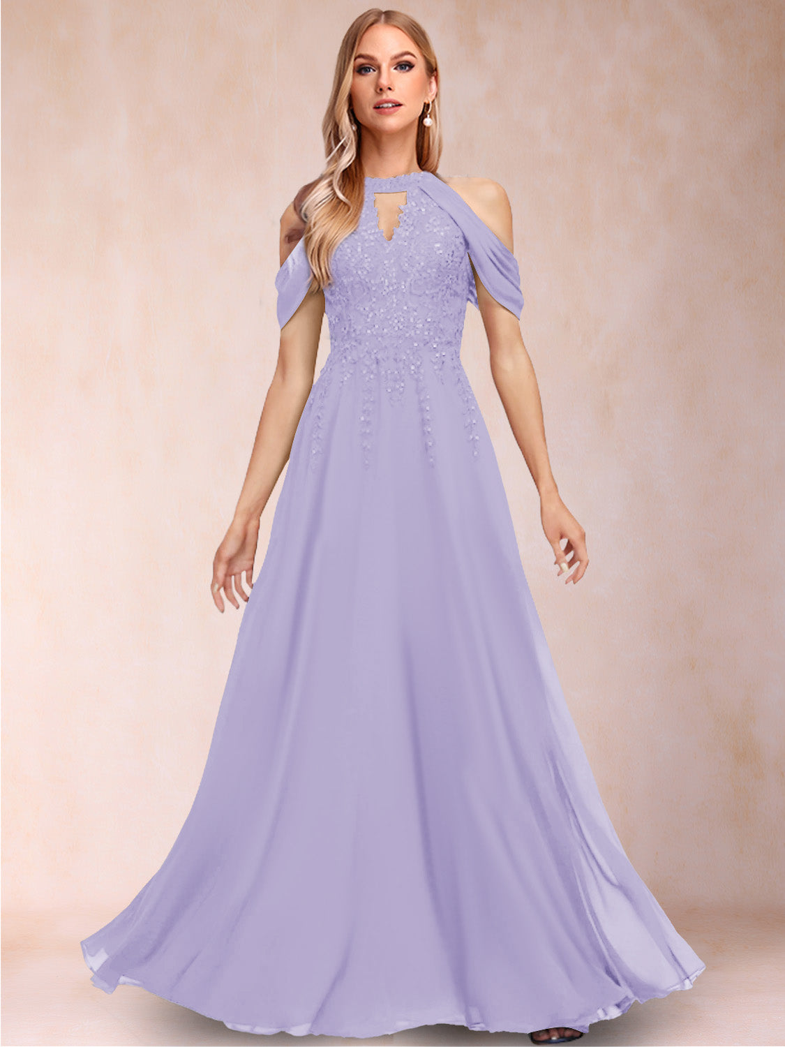 A-Line/Princess Cold Shoulder Short Sleeves Mother of the Bride Dresses with Applique