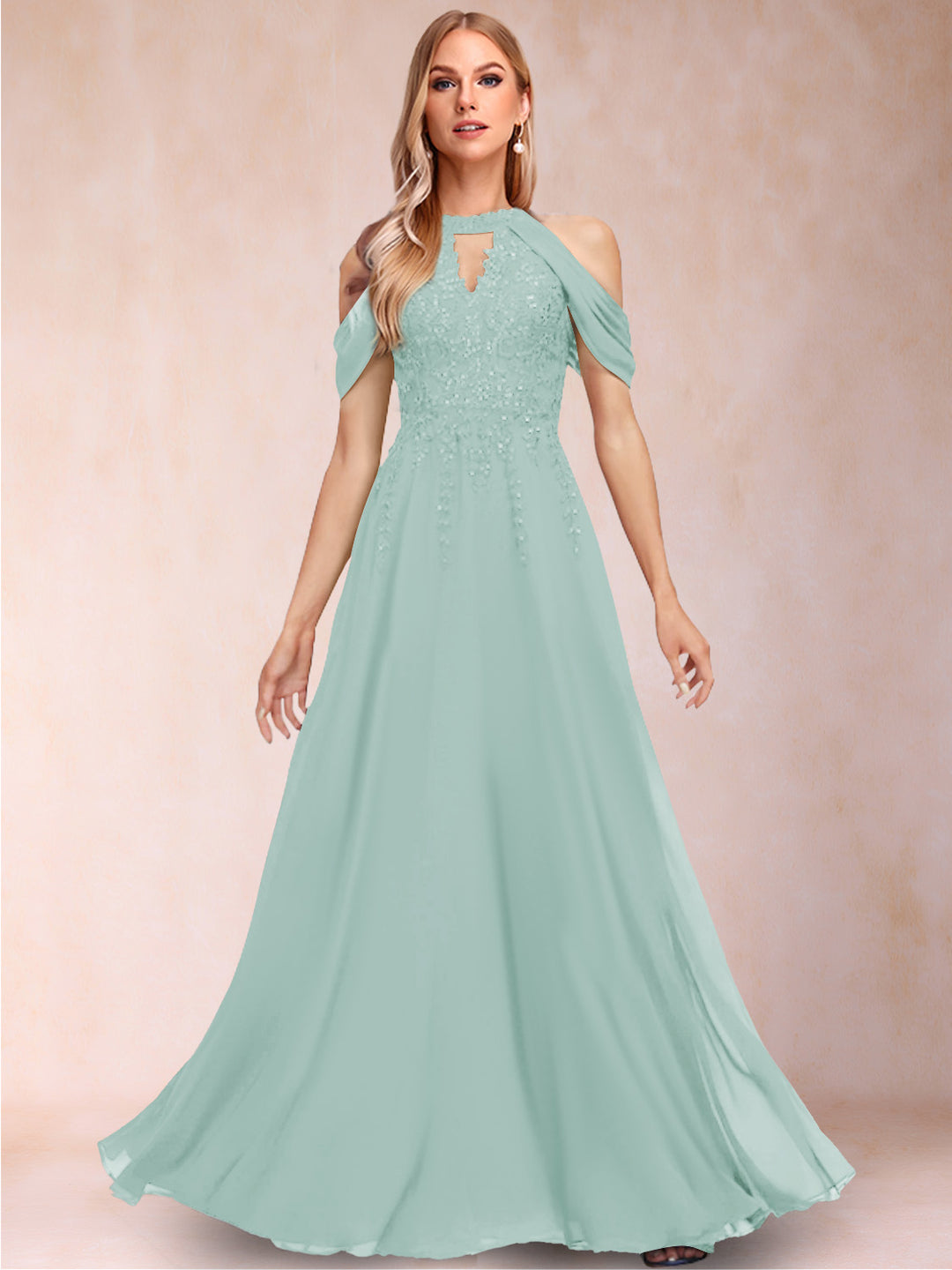 A-Line/Princess Cold Shoulder Short Sleeves Mother of the Bride Dresses with Applique