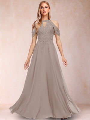 A-Line/Princess Cold Shoulder Short Sleeves Mother of the Bride Dresses with Applique