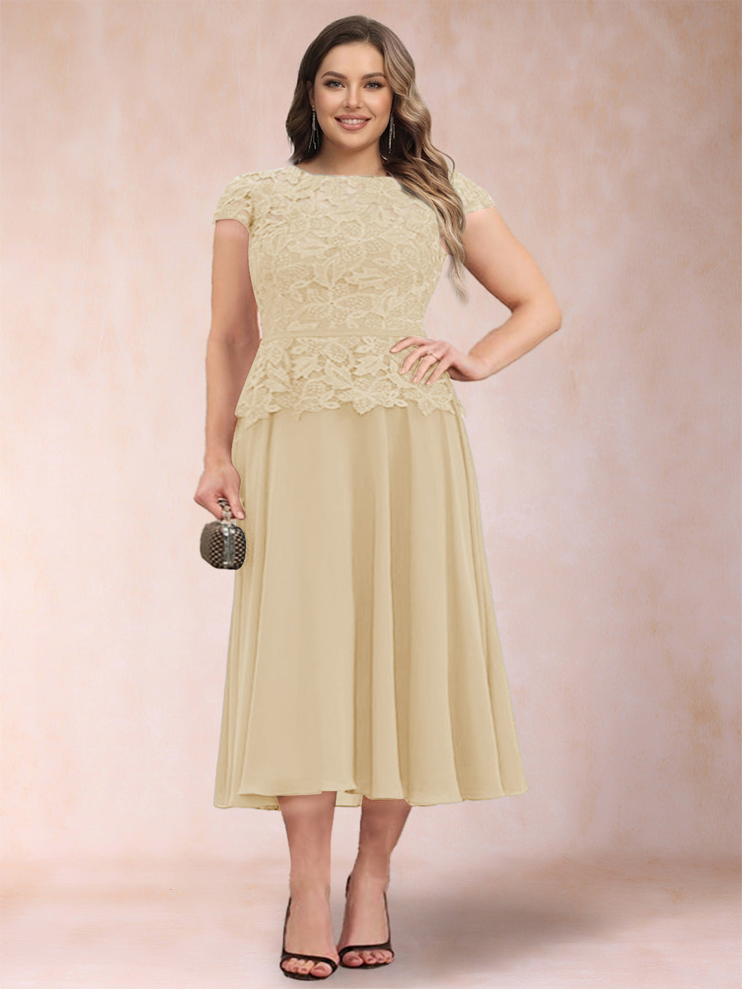 A-Line/Princess Chiffon Scoop Short Sleeves Plus Size Mother of the Bride Dresses with Applique