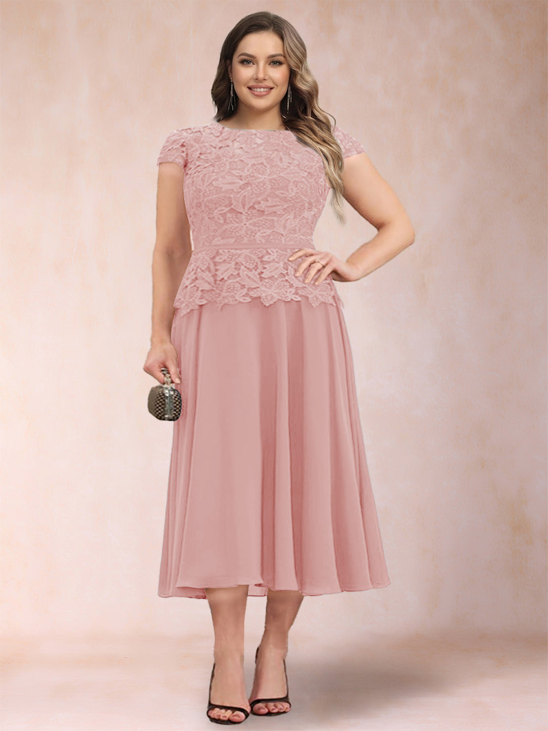A-Line/Princess Chiffon Scoop Short Sleeves Plus Size Mother of the Bride Dresses with Applique