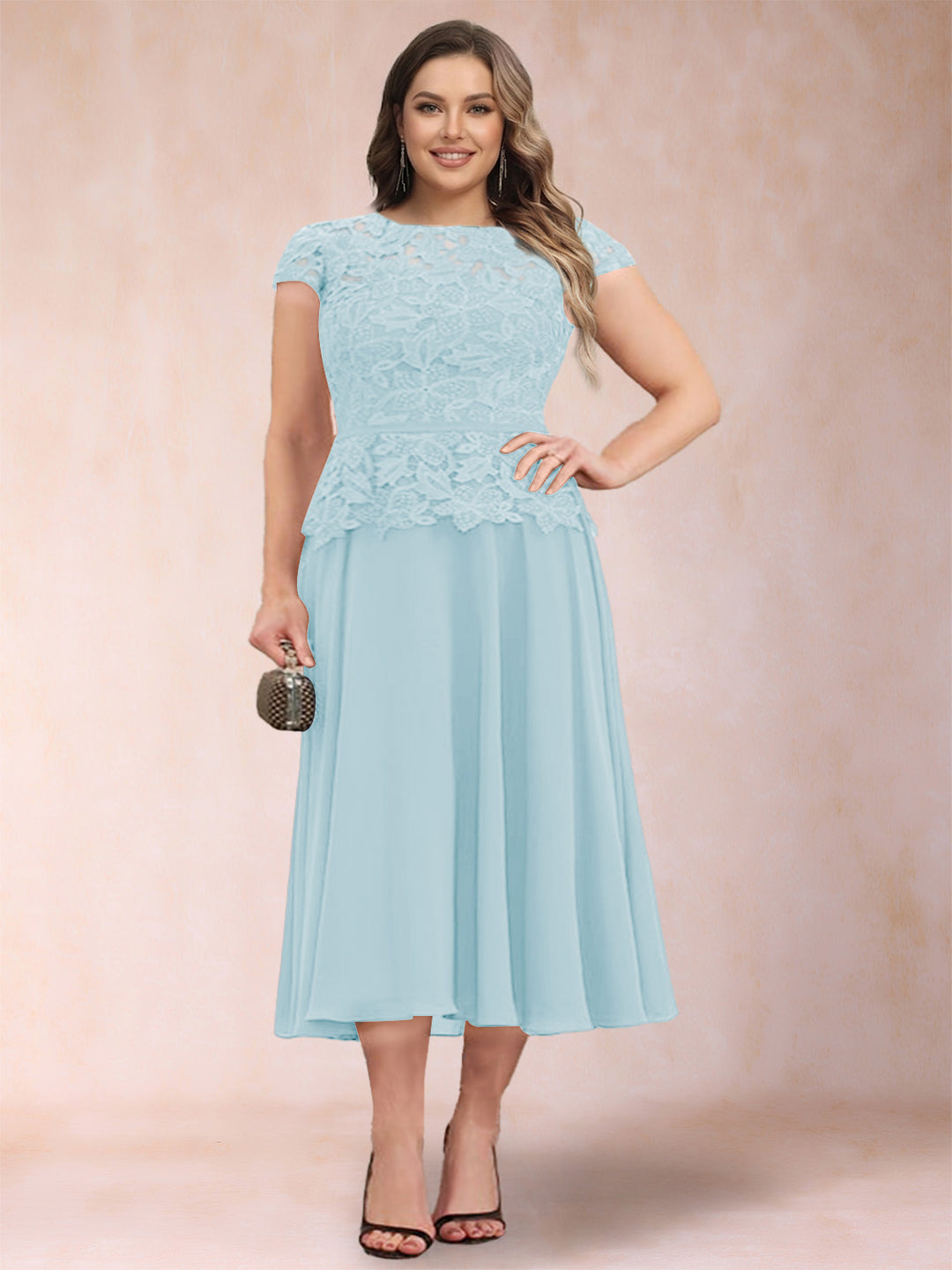 A-Line/Princess Chiffon Scoop Short Sleeves Plus Size Mother of the Bride Dresses with Applique