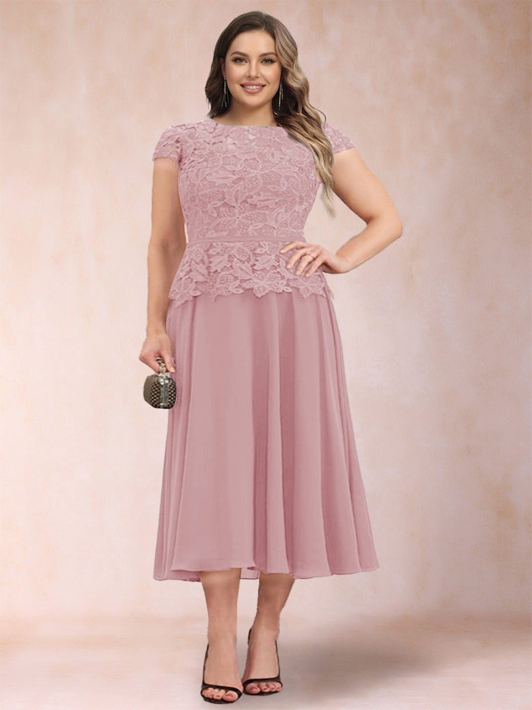 A-Line/Princess Chiffon Scoop Short Sleeves Plus Size Mother of the Bride Dresses with Applique