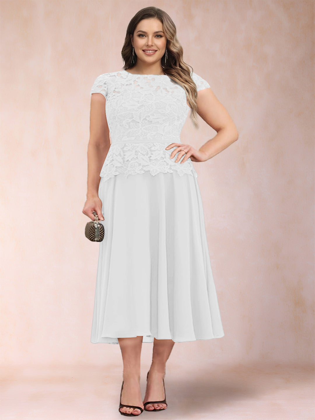 A-Line/Princess Chiffon Scoop Short Sleeves Plus Size Mother of the Bride Dresses with Applique