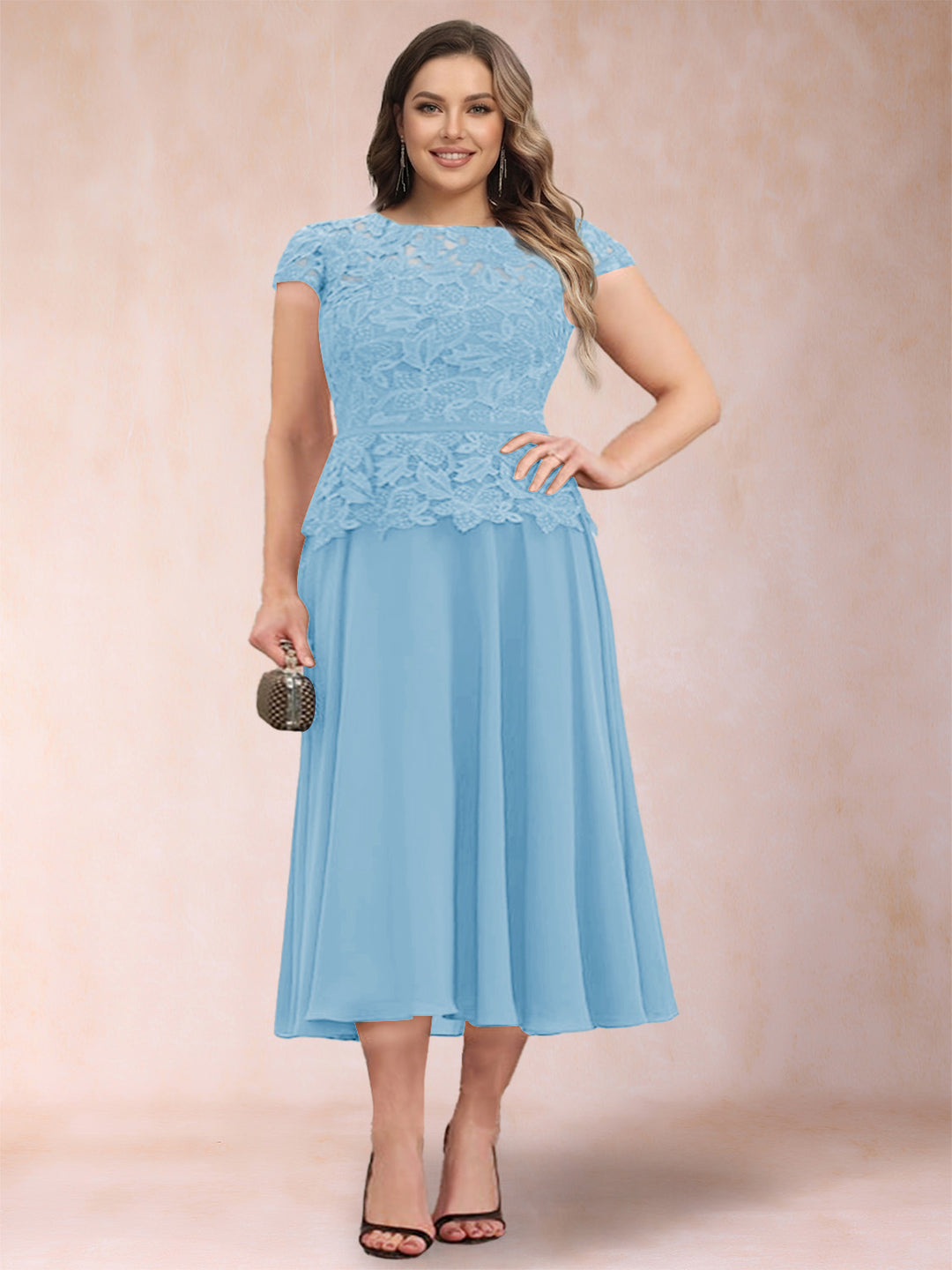 A-Line/Princess Chiffon Scoop Short Sleeves Plus Size Mother of the Bride Dresses with Applique