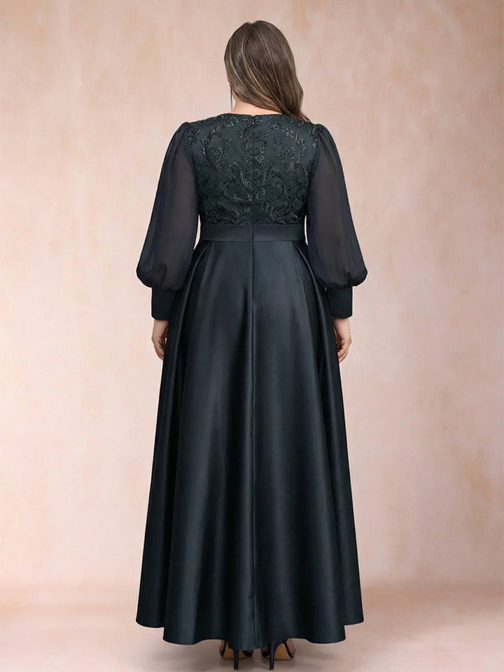 A-Line/Princess Scoop Long Sleeves Plus Size Mother of the Bride Dresses with Applique