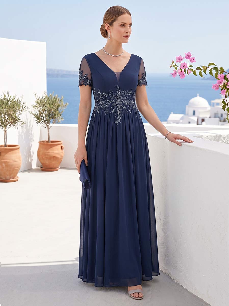 A-Line/Princess V-Neck Short Sleeves Mother of the Bride Dresses with Applique
