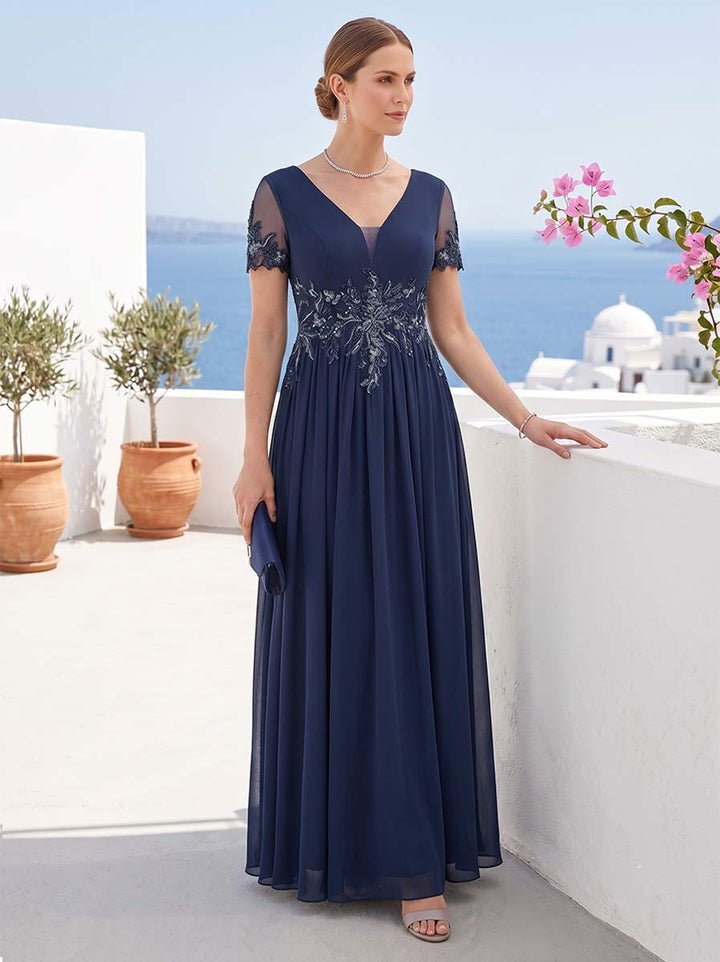 A-Line/Princess V-Neck Short Sleeves Mother of the Bride Dresses with Applique