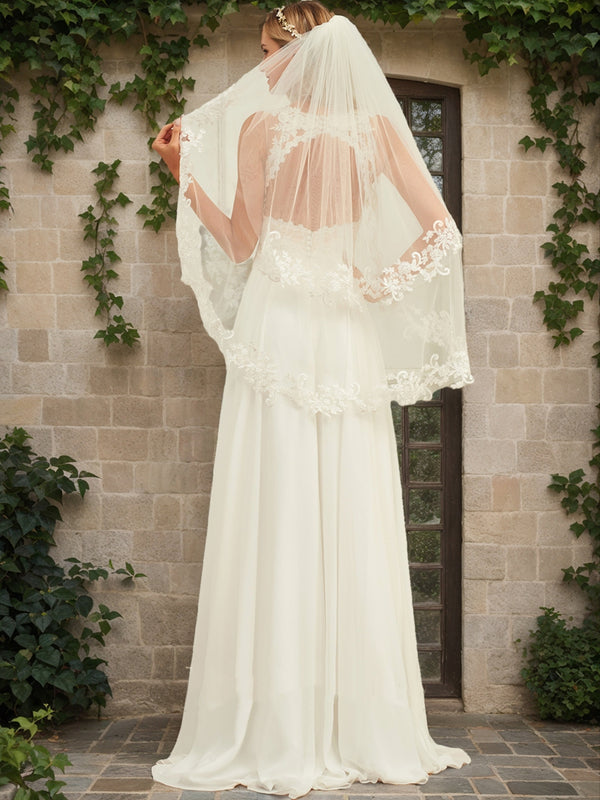 A-Line/Princess V-Neck Sleeveless Lace Wedding Dresses