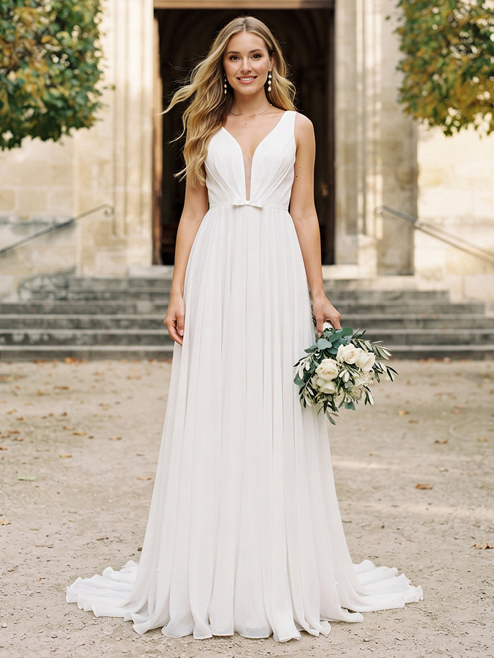 A-Line/Princess V-Neck Sleeveless Ruched Wedding Dresses
