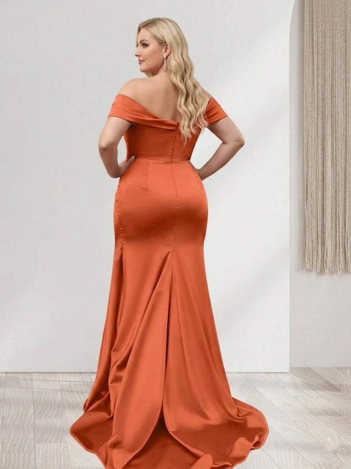 Trumpet/Mermaid Off-the-Shoulder Short Sleeves Ruched Plus Size Bridesmaid Dresses