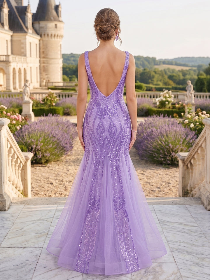 Trumpet/Mermaid V-Neck Sleeveless Sequins Prom Dresses