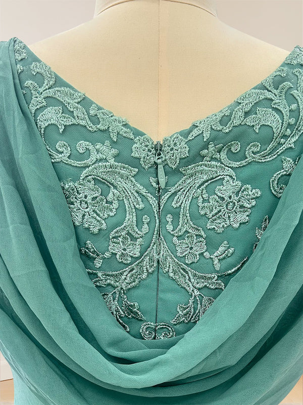 Sheath/Column Empire Scoop Lace Pleated Mother of the Bride Dresses