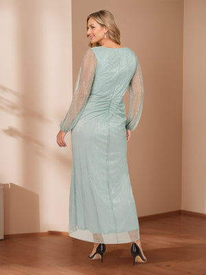 Sheath/Column V-Neck Crinkle Metallic Plus Size Wedding Guest Dresses with Illusion Sleeves