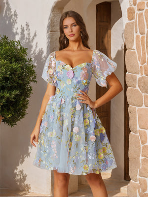 A-Line/Princess Sweetheart Knee-Length Homecoming Dresses with Embroidery