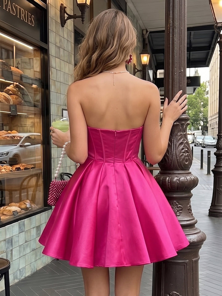 A-Line/Princess Sweetheart Strapless Short/Mini Homecoming Dresses with Beading