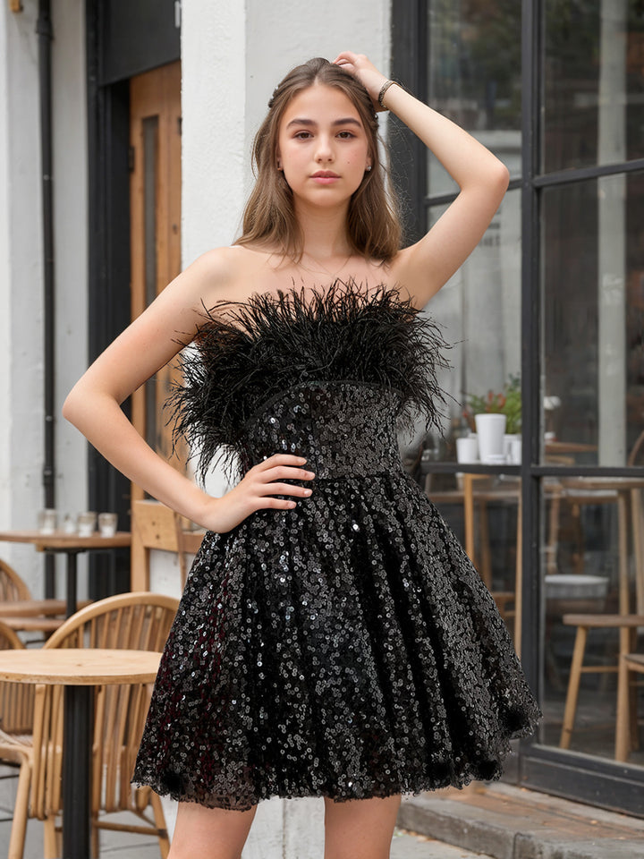 A-Line/Princess Off-the-Shoulder Short Homecoming Dresses with Sequins &amp; Feather