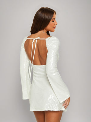 Sheath/Column Cowl Neck Long Sleeves Short Sequined Homecoming Dresses