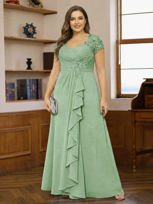 A-Line/Princess Sweetheart Short Sleeves Plus Size Mother of the Bride Dresses with Appliques & Ruffles