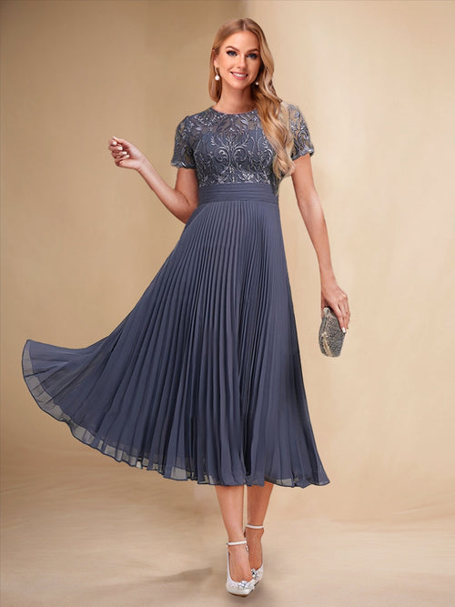 A-Line/Princess Scoop Short Sleeves Pleated Mother of the Bride Dresses with Appliques