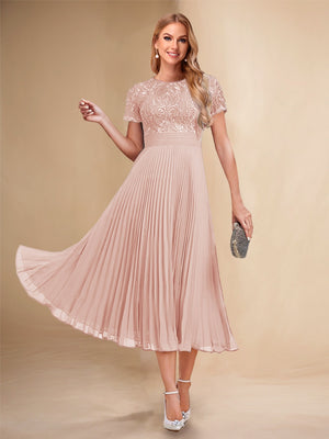 A-Line/Princess Scoop Short Sleeves Pleated Mother of the Bride Dresses with Appliques