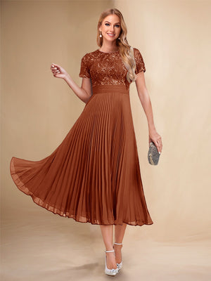 A-Line/Princess Scoop Short Sleeves Pleated Mother of the Bride Dresses with Appliques