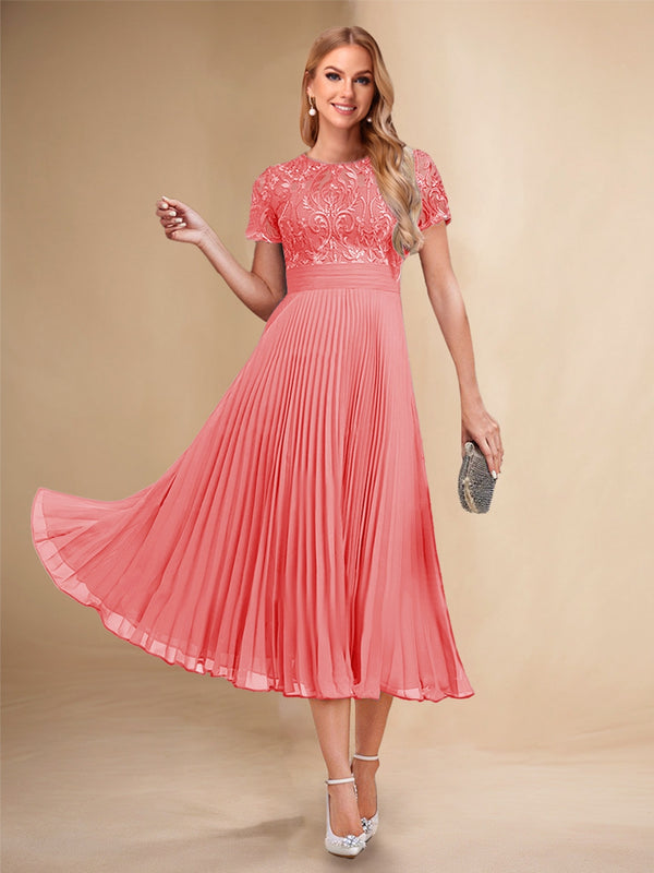 A-Line/Princess Scoop Short Sleeves Pleated Mother of the Bride Dresses with Appliques