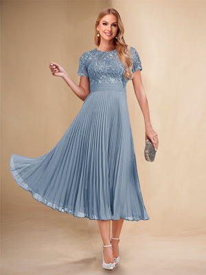 A-Line/Princess Scoop Short Sleeves Pleated Mother of the Bride Dresses with Appliques