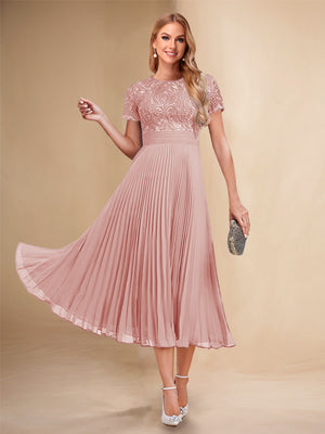 A-Line/Princess Scoop Short Sleeves Pleated Mother of the Bride Dresses with Appliques