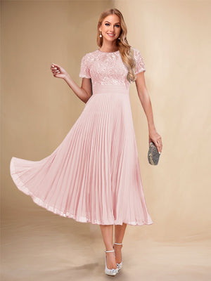 A-Line/Princess Scoop Short Sleeves Pleated Mother of the Bride Dresses with Appliques