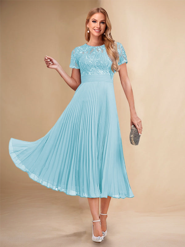 A-Line/Princess Scoop Short Sleeves Pleated Mother of the Bride Dresses with Appliques
