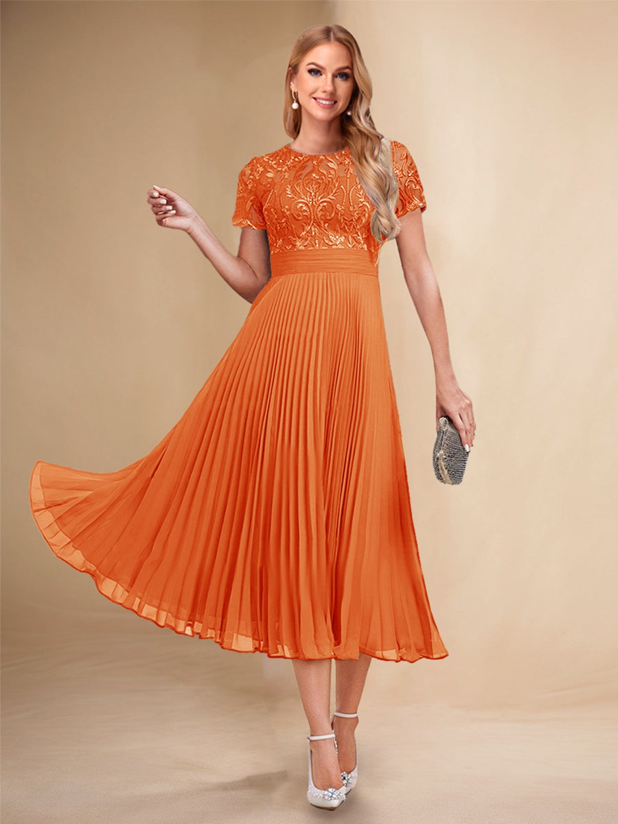 A-Line/Princess Scoop Short Sleeves Pleated Mother of the Bride Dresses with Appliques