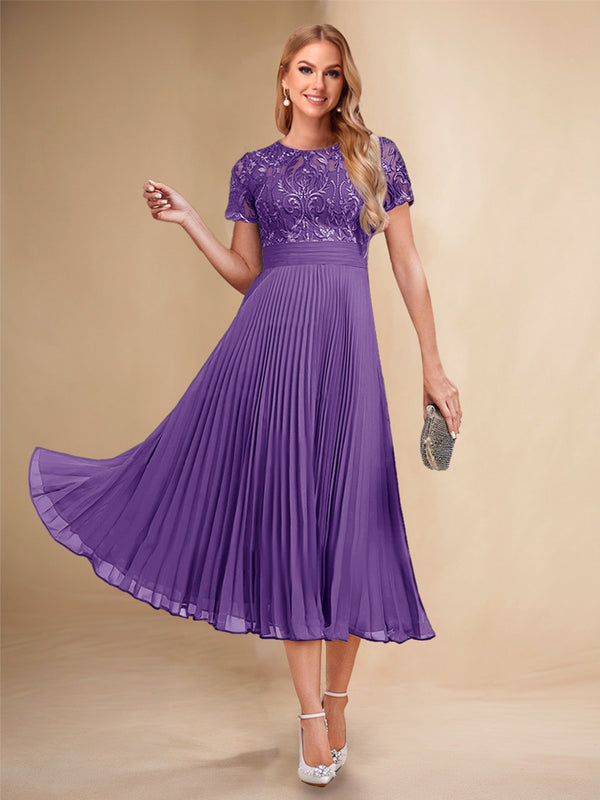 A-Line/Princess Scoop Short Sleeves Pleated Mother of the Bride Dresses with Appliques