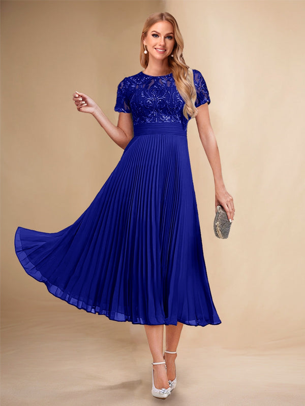 A-Line/Princess Scoop Short Sleeves Pleated Mother of the Bride Dresses with Appliques
