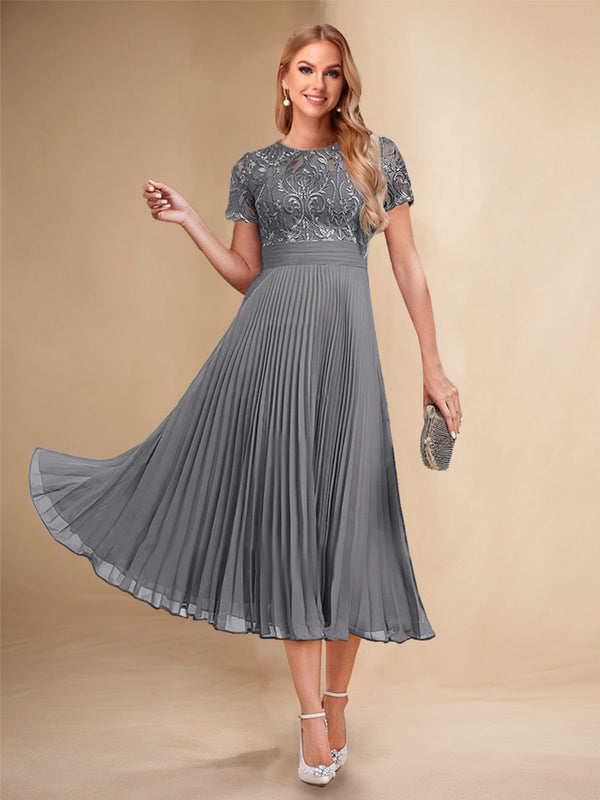 A-Line/Princess Scoop Short Sleeves Pleated Mother of the Bride Dresses with Appliques