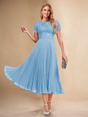 A-Line/Princess Scoop Short Sleeves Pleated Mother of the Bride Dresses with Appliques