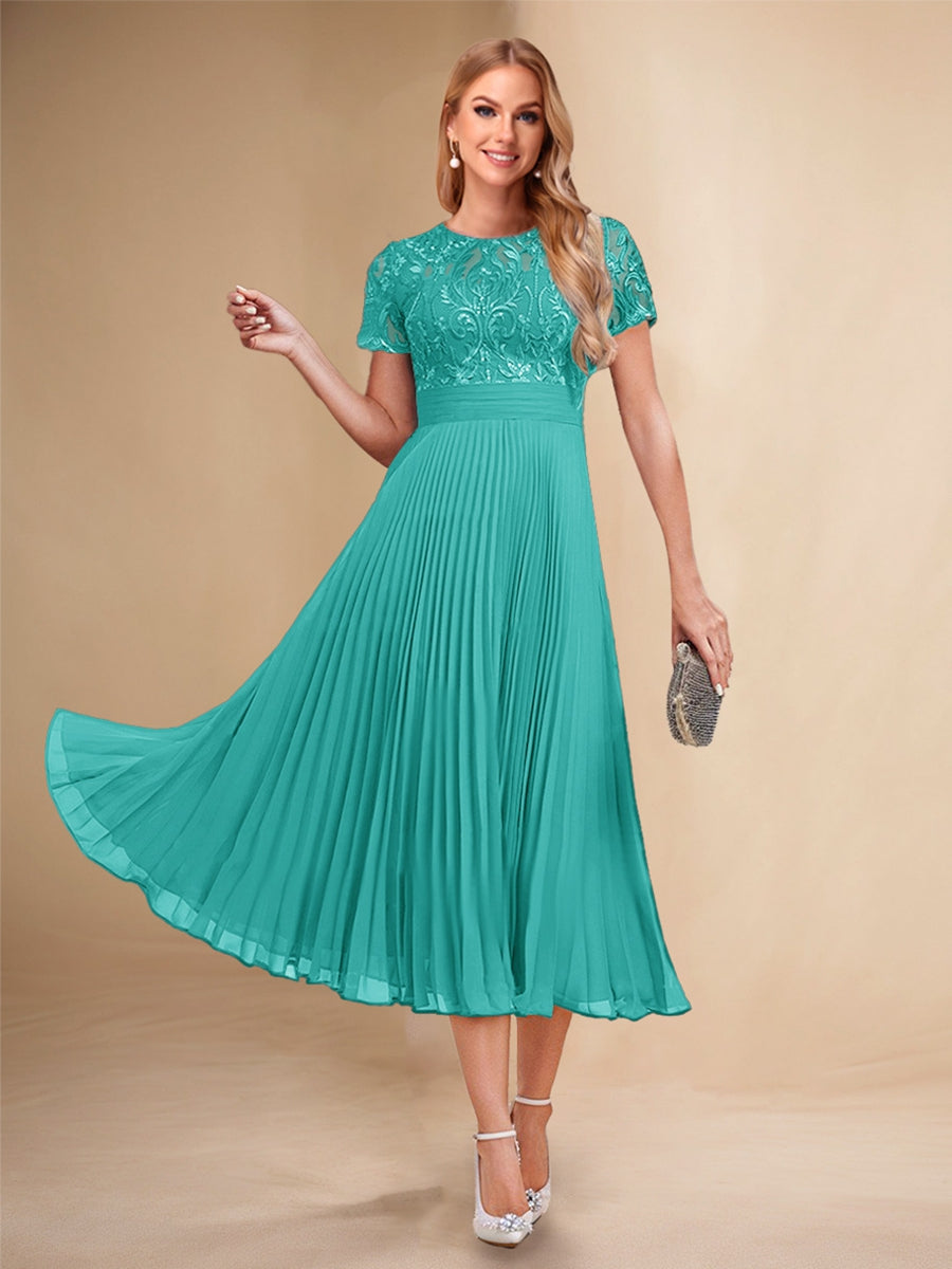 A-Line/Princess Scoop Short Sleeves Pleated Mother of the Bride Dresses with Appliques