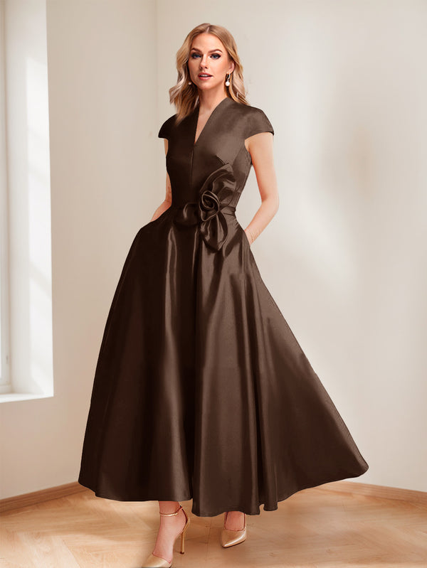 A-Line/Princess V-Neck Short Sleeves Mother of the Bride Dresses with Pockets & Flower