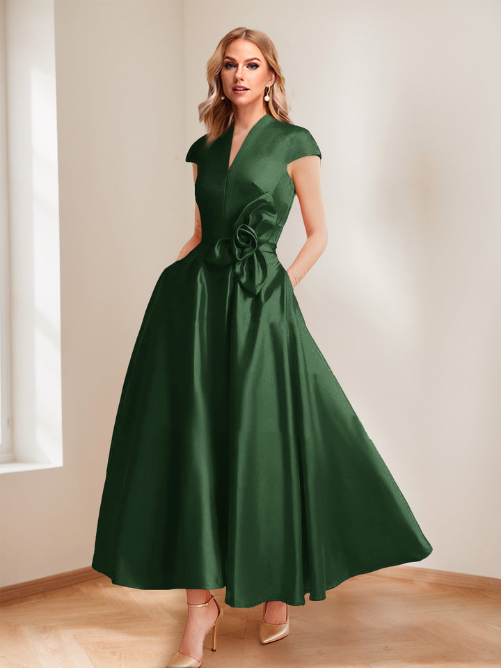 A-Line/Princess V-Neck Short Sleeves Mother of the Bride Dresses with Pockets &amp; Flower