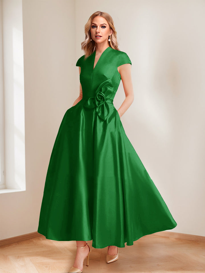 A-Line/Princess V-Neck Short Sleeves Mother of the Bride Dresses with Pockets &amp; Flower
