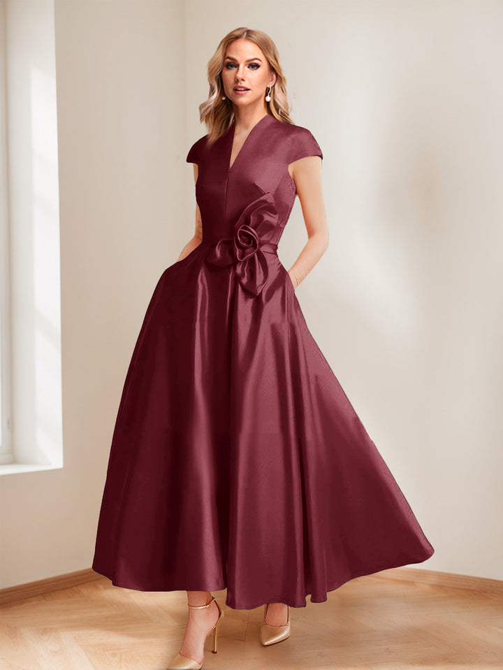 A-Line/Princess V-Neck Short Sleeves Mother of the Bride Dresses with Pockets &amp; Flower