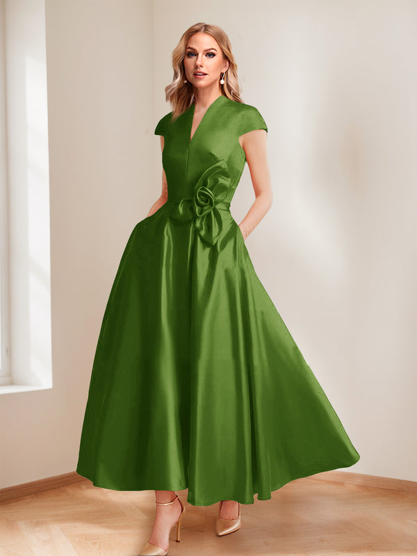 A-Line/Princess V-Neck Short Sleeves Mother of the Bride Dresses with Pockets & Flower