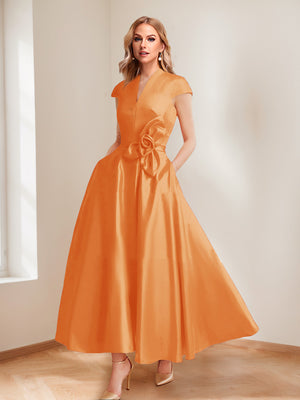 A-Line/Princess V-Neck Short Sleeves Mother of the Bride Dresses with Pockets & Flower