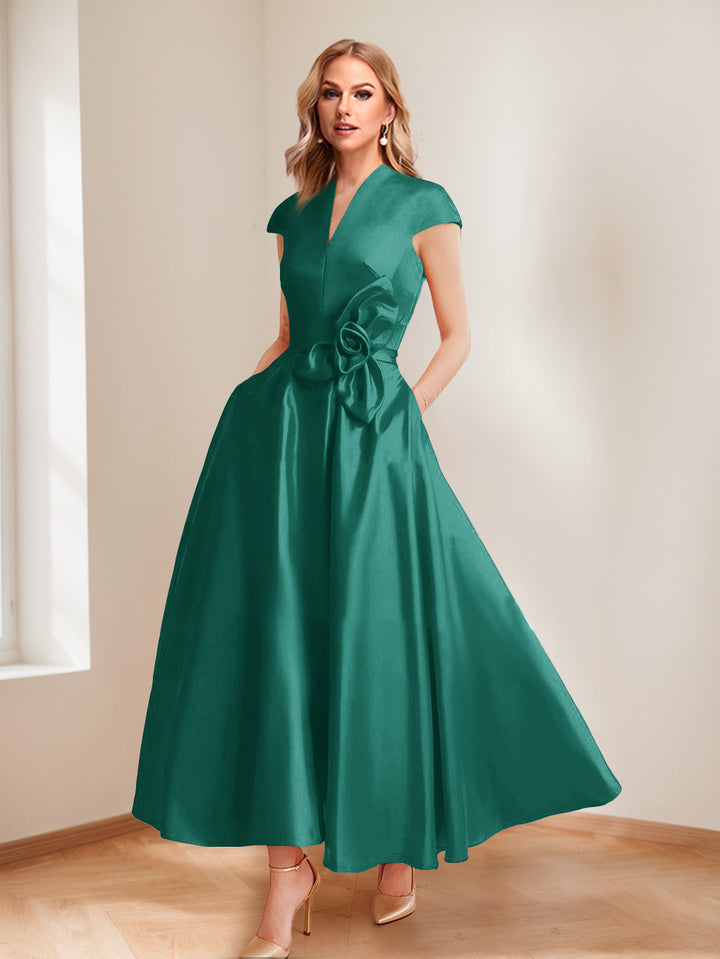 A-Line/Princess V-Neck Short Sleeves Mother of the Bride Dresses with Pockets &amp; Flower