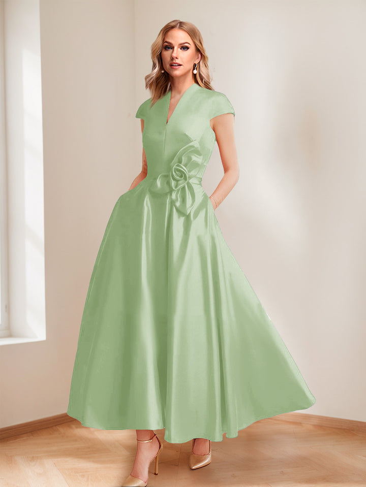 A-Line/Princess V-Neck Short Sleeves Mother of the Bride Dresses with Pockets &amp; Flower