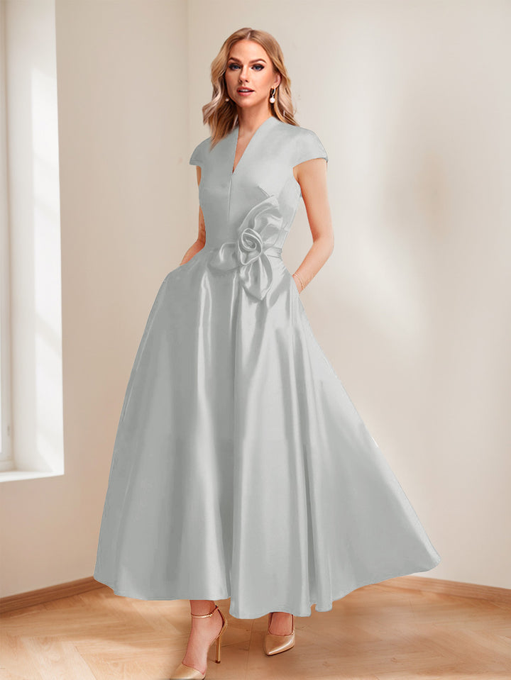 A-Line/Princess V-Neck Short Sleeves Mother of the Bride Dresses with Pockets &amp; Flower