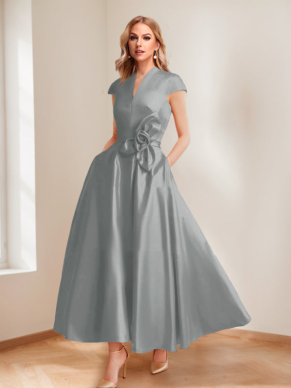 A-Line/Princess V-Neck Short Sleeves Mother of the Bride Dresses with Pockets & Flower