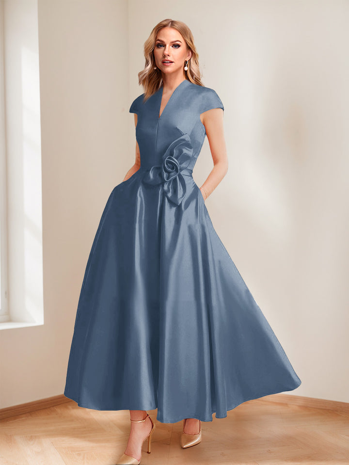 A-Line/Princess V-Neck Short Sleeves Mother of the Bride Dresses with Pockets &amp; Flower