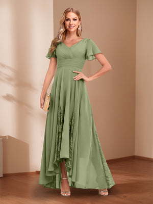 A-Line/Princess V-Neck Ruched Asymmetrical Mother of the Bride Dresses with Lace Appliques