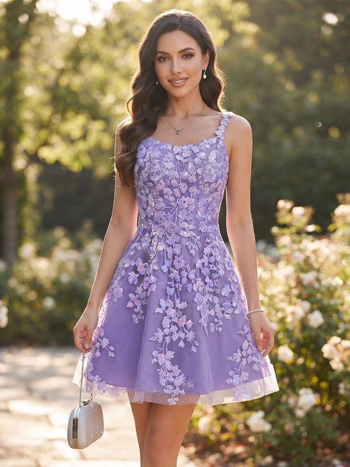 A-Line/Princess Scoop Short Homecoming Dresses with Sequins &amp; Lace Appliques